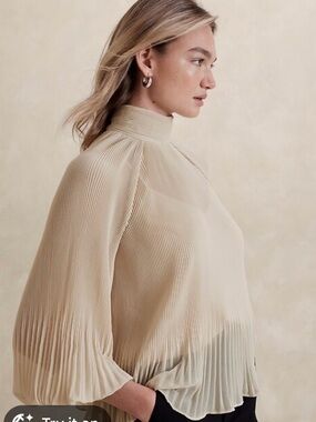 Banana Republic PLEATED VOLUME-SLEEVE BLOUSE Oyster Pearl NWT XS